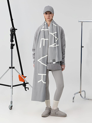 Шарф Bereg, молочный с серым