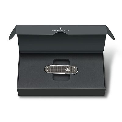 Нож-брелок VICTORINOX Classic Alox LE 2022, 58 мм, 5 функций, алюминиевая рукоять, серый