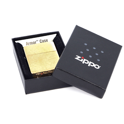 Зажигалка ZIPPO Armor™ с покрытием Brushed Brass, латунь/сталь, золотистая, матовая, 38x13x57 мм