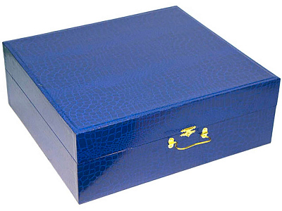 Набор Кремлевский: штоф с шестью стопками