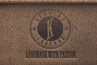 Бумажник KLONDIKE «Finn», натуральная кожа в коричневом цвете, 10 х 11,5 см