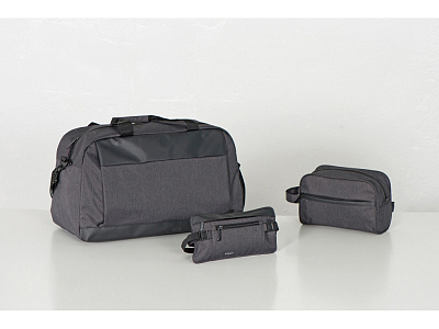 Дорожный несессер District