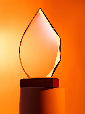 Стела Glory Daze