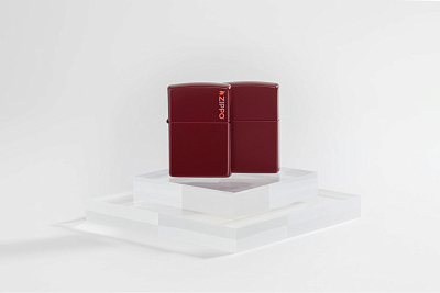Зажигалка ZIPPO Logo с покрытием Merlot, латунь/сталь, бордовая, глянцевая, 38x13x57 мм