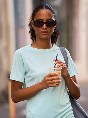 Футболка спортивная женская Vortex Women, черная с темно-серым