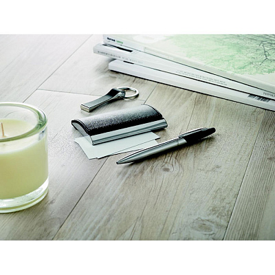 Набор: ручка, брелок