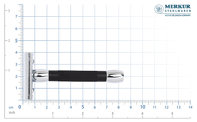 Cтанок Т-образный для бритья MERKUR 30C, глянцевое хромированное покрытие, анодированный алюминий в черном цвете, лезвие в комплекте (1 шт)
