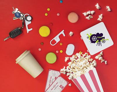 Брелок "Тачер" бесконтактный с антибактериальной защитой , белый