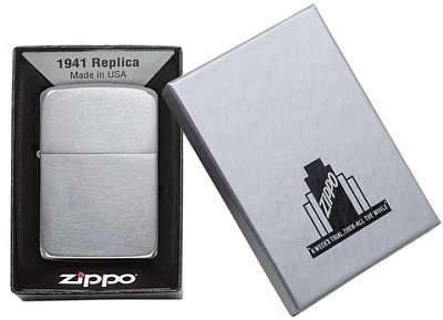 Зажигалка ZIPPO 1941 Replica™ с покрытием Brushed Chrome, латунь/сталь, серебристая, 38x13x56 мм