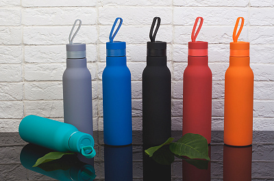 Бутылка для воды "Фитнес" 700 мл, покрытие soft touch, черный