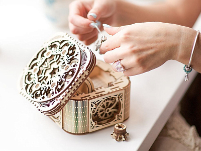 3D-ПАЗЛ UGEARS Шкатулка с секретом