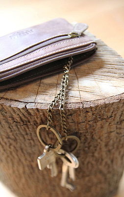 Ключница KLONDIKE «Tom», натуральная кожа в светло-коричневом цвете, 11 х 7,5 см