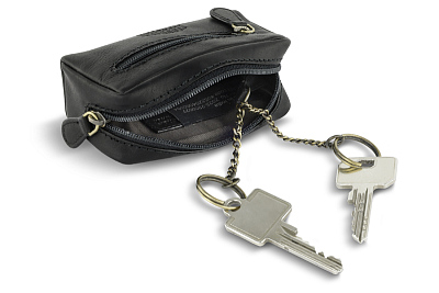 Ключница KLONDIKE RUSH «Harvey», натуральная кожа в черном цвете, 11 х 5,5 х 3,5 см