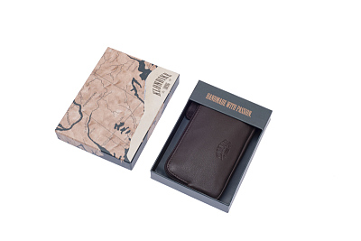 Ключница KLONDIKE Claim, натуральная кожа в коричневом цвете, 12 х 1,5 х 7,5 см