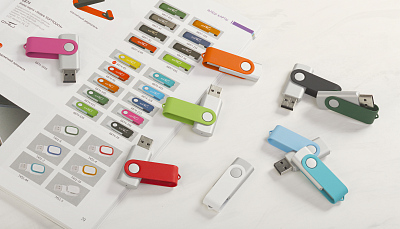 Флеш-карта "Vostok", объем памяти 16GB, покрытие soft touch#, красный