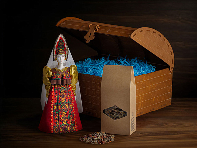 Подарочный набор: кукла фарфоровая, чай Малина с мятой