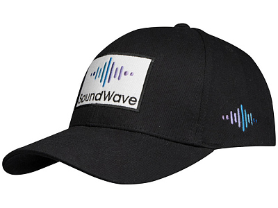 Коробка с образцами бейсболок из переработанных материалов