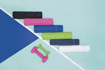 Спортивное полотенце Atoll Medium, зеленое яблоко