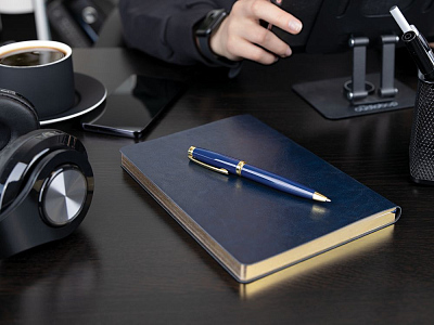 Ручка шариковая Letra Gold, глянцевая, темно-синяя