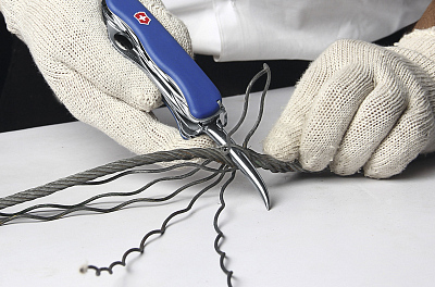 Нож перочинный VICTORINOX Skipper Pro, 111 мм, 12 функций, с фиксатором лезвия, со шнурком, синий