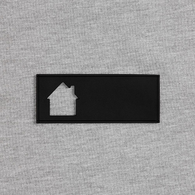 Лейбл из ПВХ с вырубкой «Дом», черный