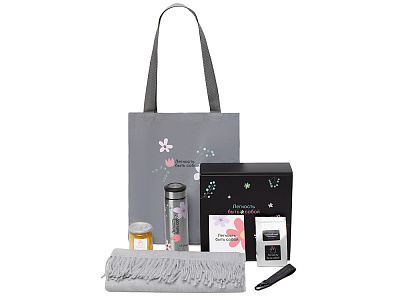 Подарочный набор Re:f. Walk с палантином, шопером и термосом (Серый) Подарочный набор Re:f. Walk с палантином, шопером и термосом (Серый)